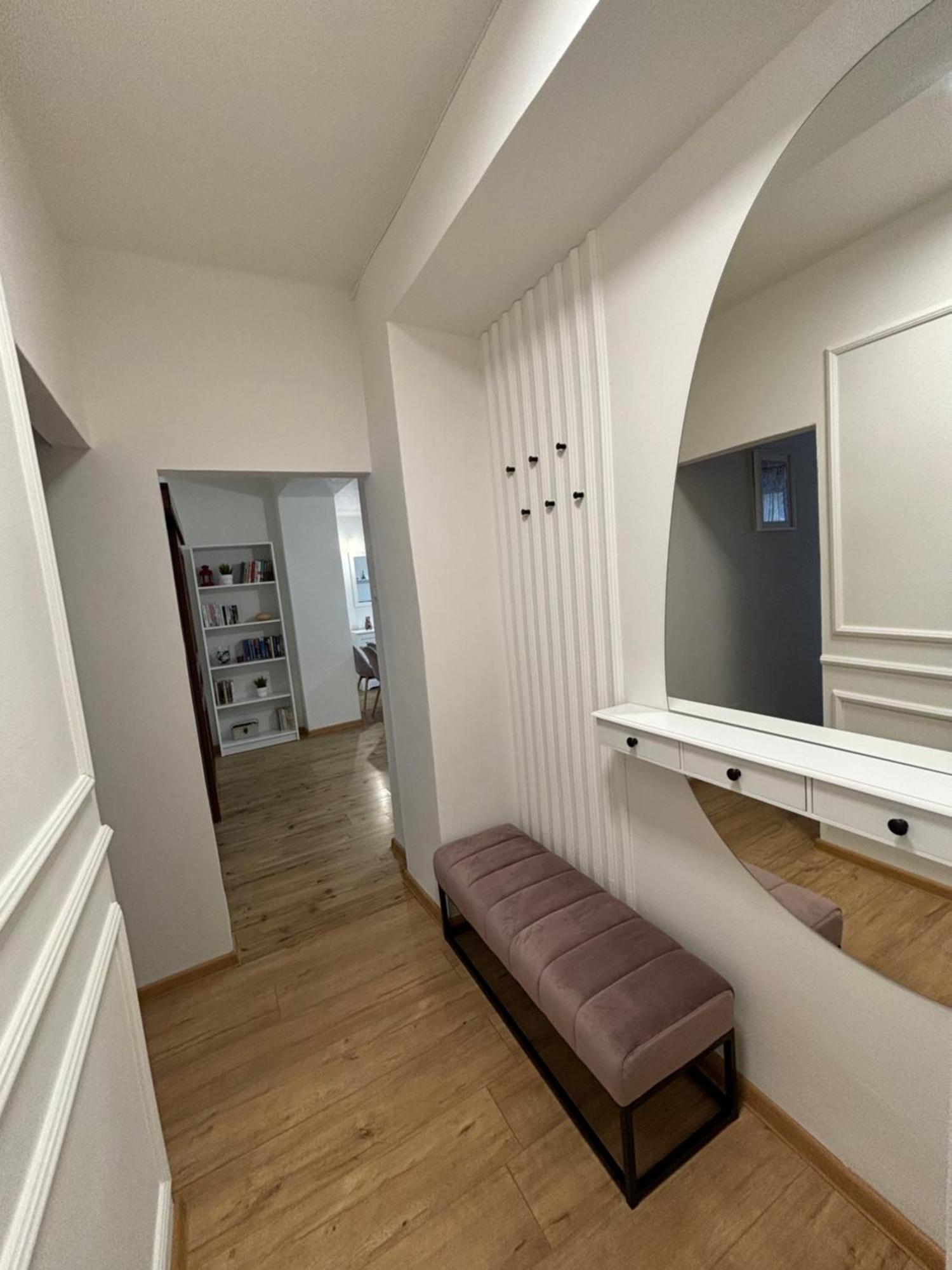 City Heart Luxury Apartment Nové Zámky Exteriör bild